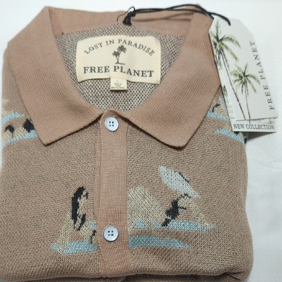 Free Planet Tan Graphic Button Down Shirt - Picture 10 of 11